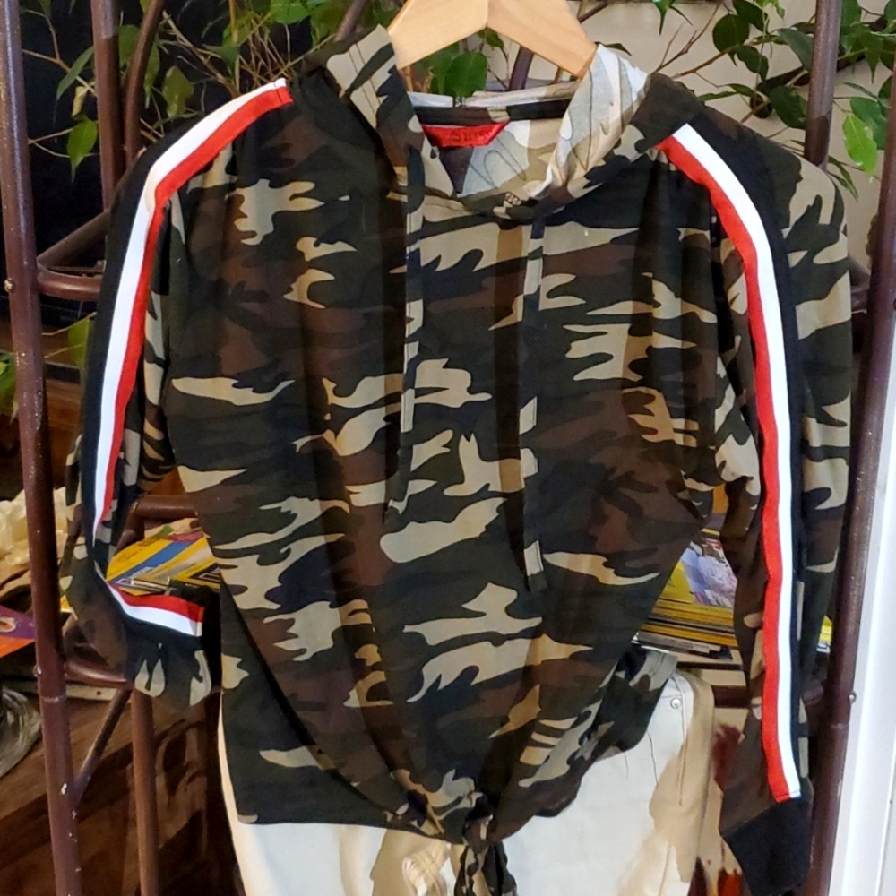 Camo Hoodie by Hot Kiss